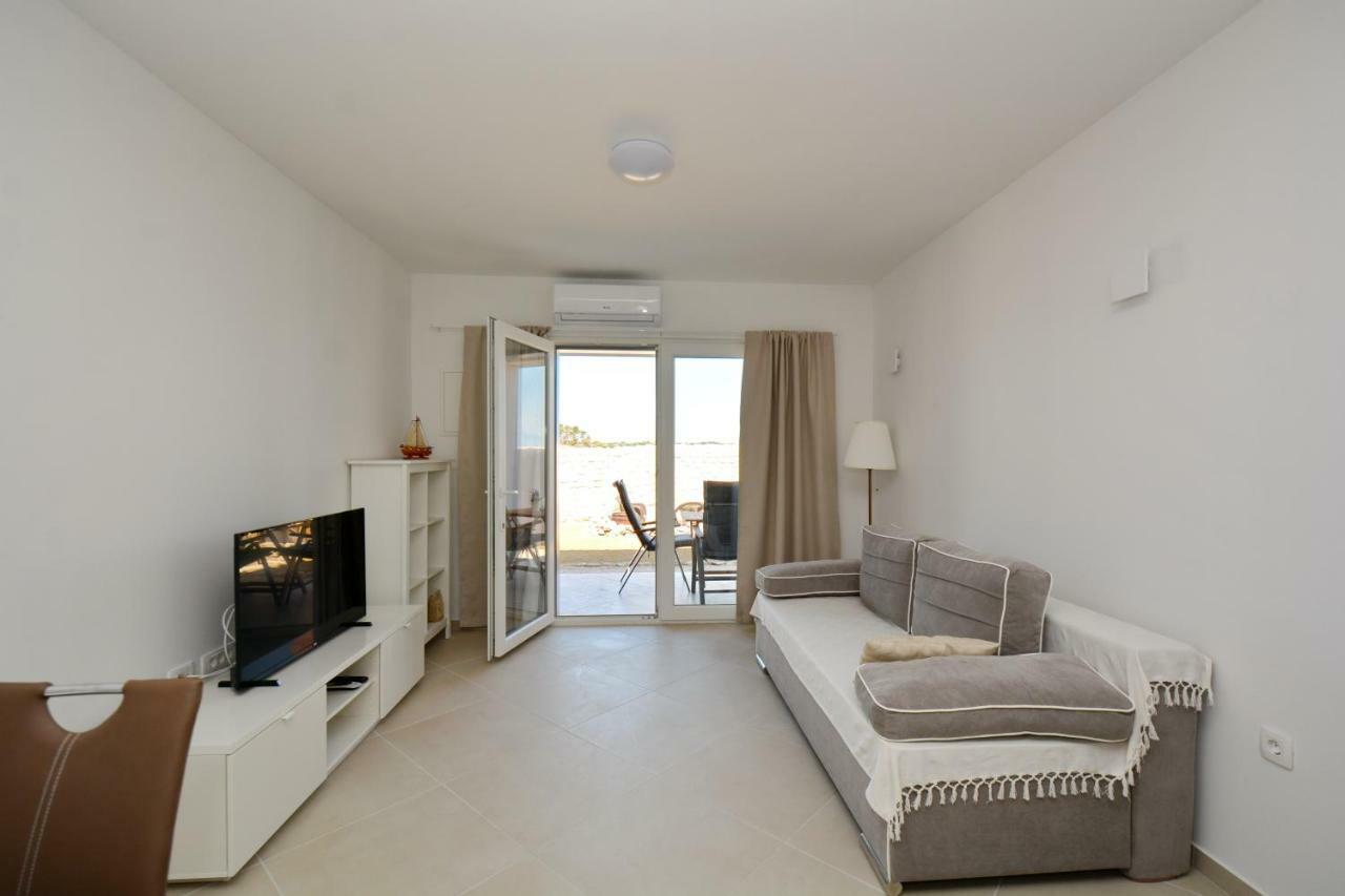Apartments Piazza نين المظهر الخارجي الصورة