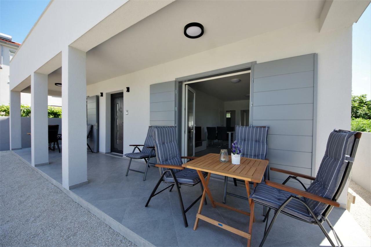Apartments Piazza نين المظهر الخارجي الصورة