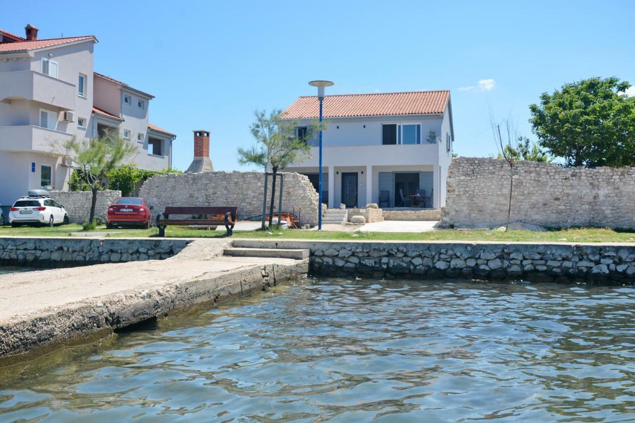 Apartments Piazza نين المظهر الخارجي الصورة