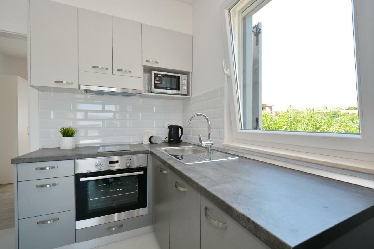 Apartments Piazza نين المظهر الخارجي الصورة