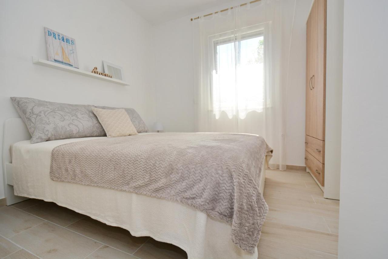 Apartments Piazza نين المظهر الخارجي الصورة